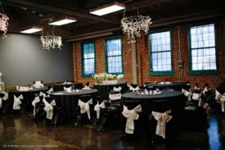 Discovery Center of Springfield  Trip Packages