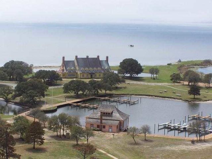 Whalehead Club Trip Packages