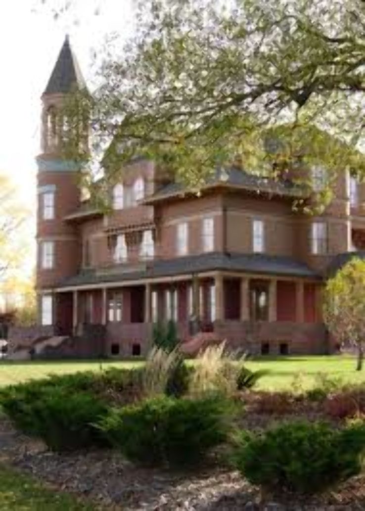 Fairlawn Mansion & Museum Trip Packages