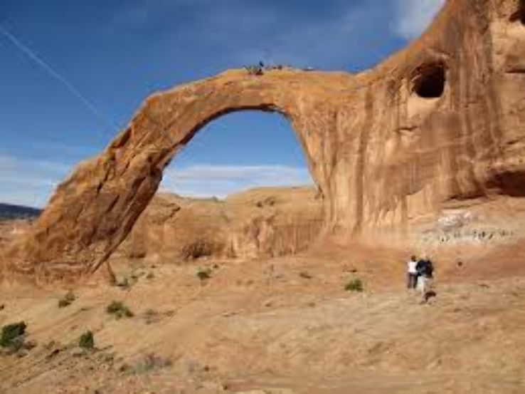 Corona Arch Trail  Trip Packages