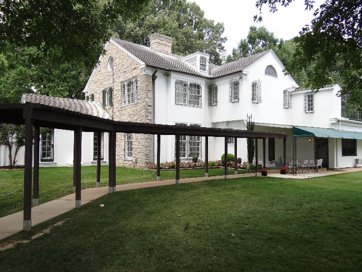 Graceland in memphis United States Of America reviews, best time to