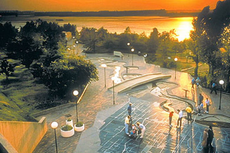 Mud Island River Park Trip Packages