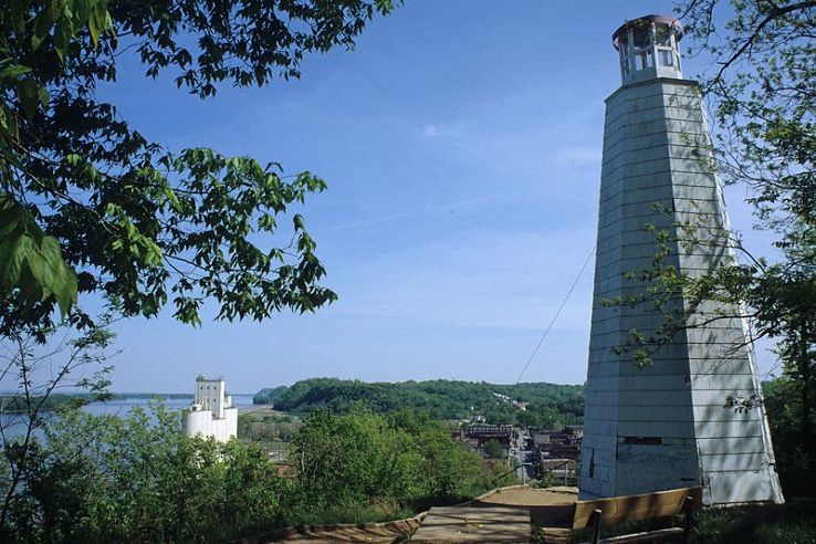 Mark Twain Cave Trip Packages