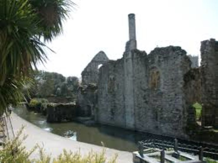 Christchurch Castle  Trip Packages