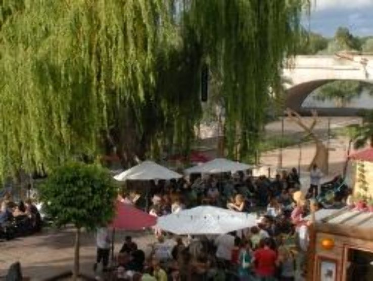 Guinguette sur Loire Trip Packages