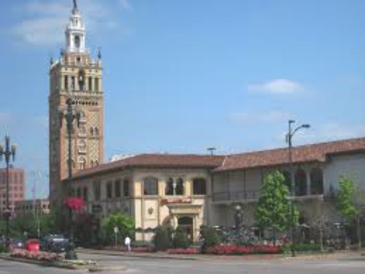 Shop at the Country Club Plaza Trip Packages