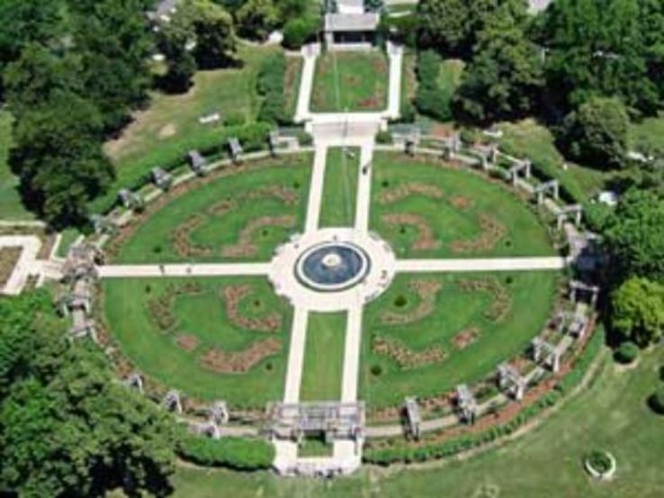 Chill out in Loose Park Trip Packages