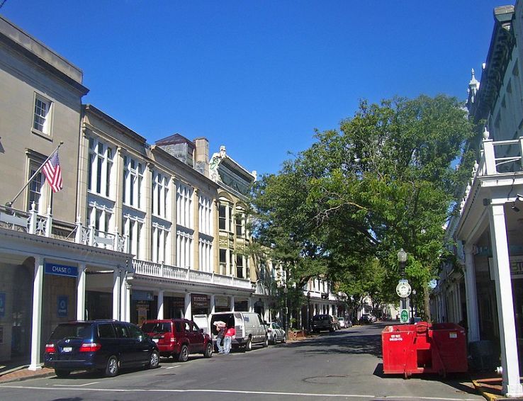 Kingston Uptown Historic District, Kingston Trip Packages