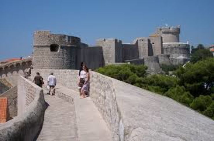 Walls of Dubrovnik Trip Packages