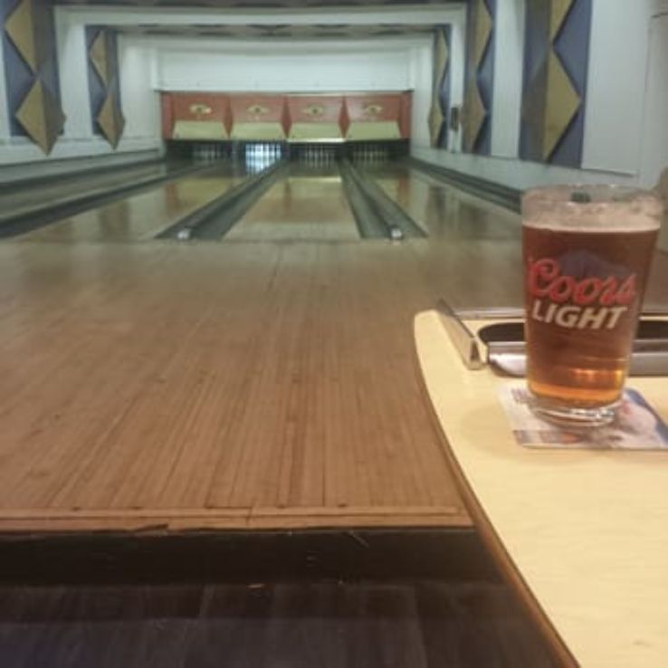 Pauls Bar and Bowling Trip Packages