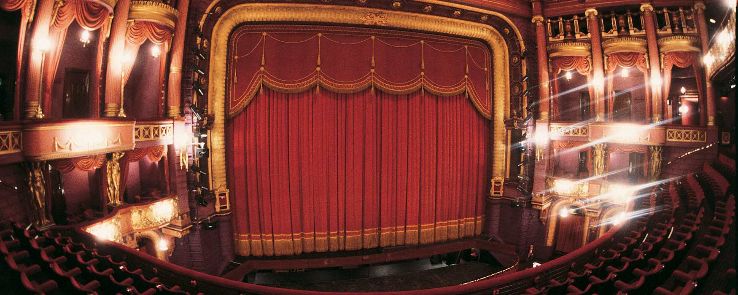 Palace Theatre Trip Packages