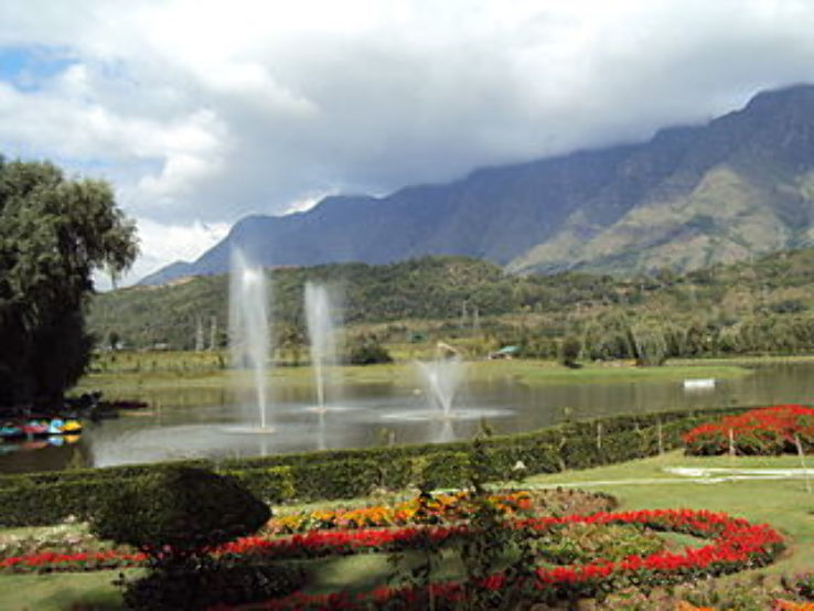 Kokernag Botanical Garden Trip Packages