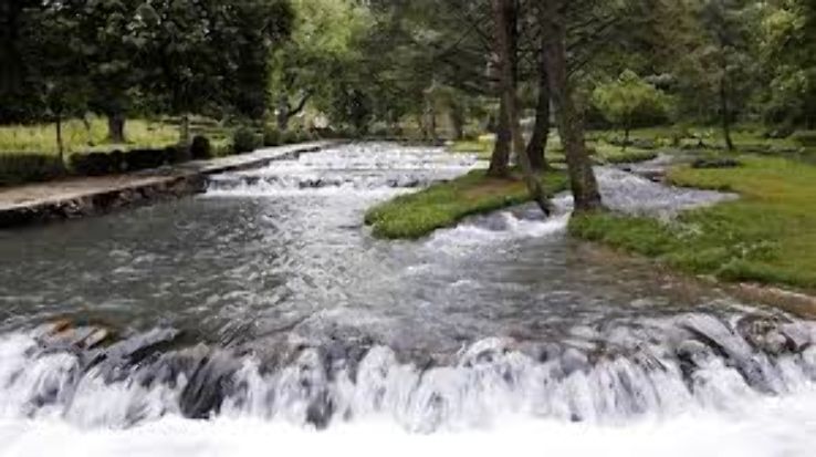 Achabal Trip Packages