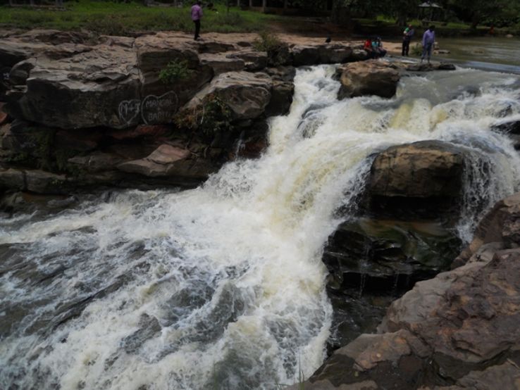 Koiliguhar Waterfall  Trip Packages