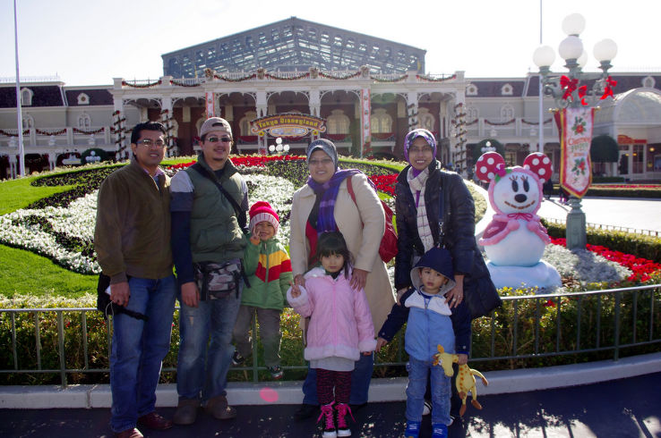 Tokyo Disneyland Trip Packages