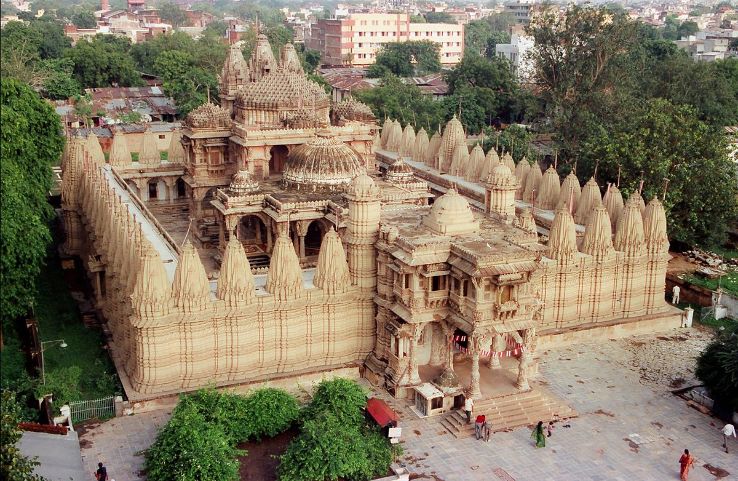 Hutheesing Jain Temple Trip Packages