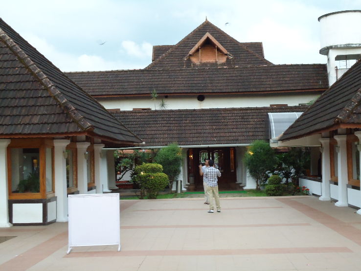 Bolghatty Palace Trip Packages