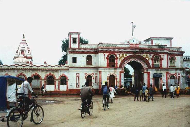 jabalpur tour palace