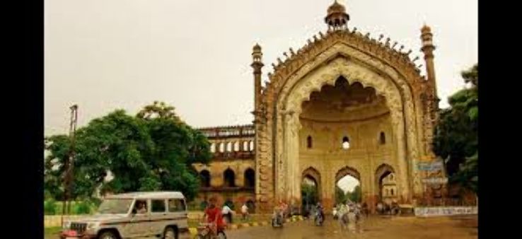 Rumi Darwaza Trip Packages