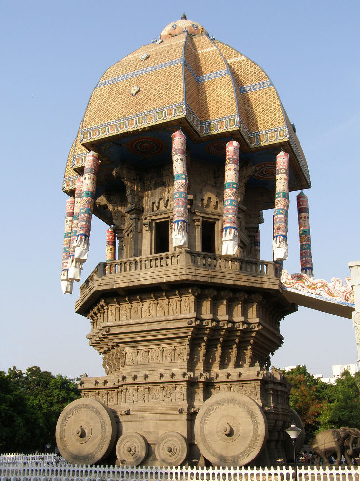 Valluvar Kottam Trip Packages