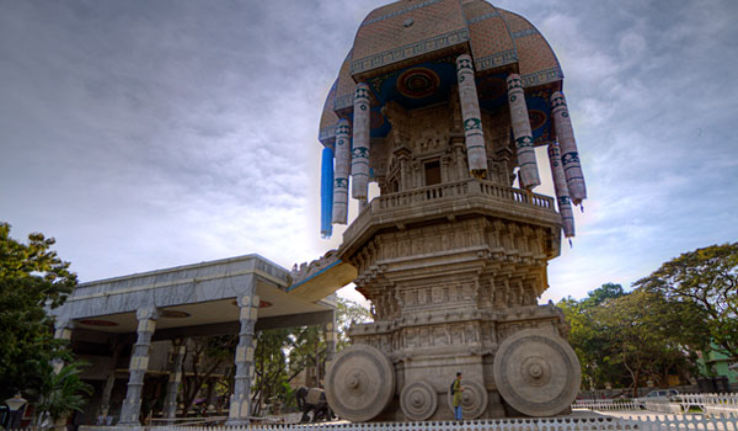 Valluvar Kottam Trip Packages