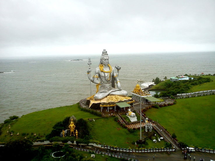 Statue of Lord Shiva Trip Packages