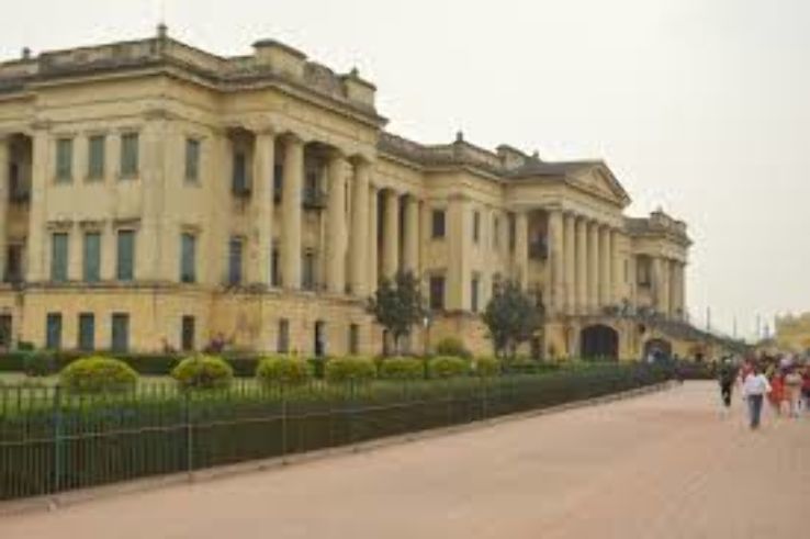 Hazarduari Palace Trip Packages