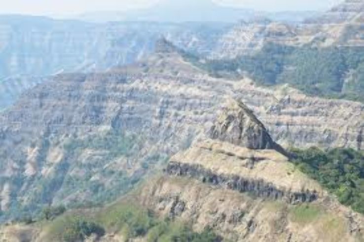 VASOTA FORT Trip Packages