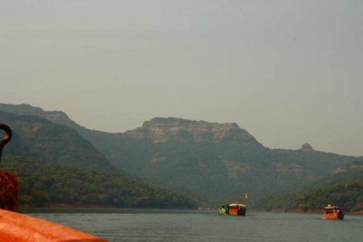 VASOTA FORT Trip Packages