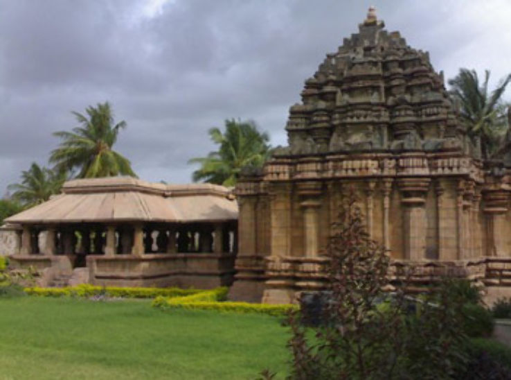 Vadabhandeshwara Temple Trip Packages