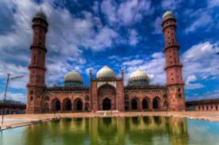 Taj-ul-Masajid Trip Packages