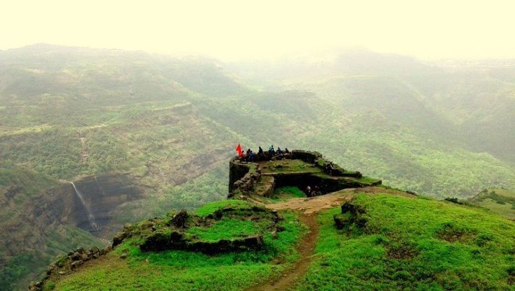 rajmachi trek distance from lonavala