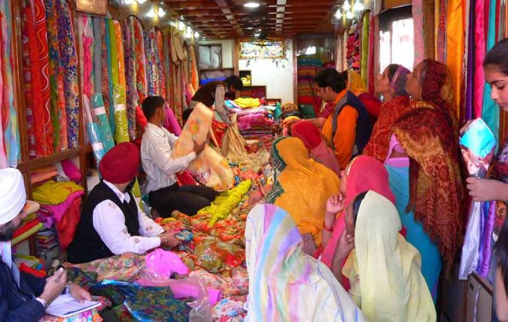 Mount Abu Bazaars Trip Packages