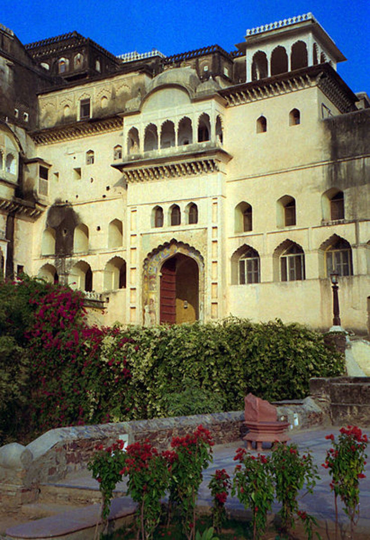 Neemrana Fort Palace Trip Packages