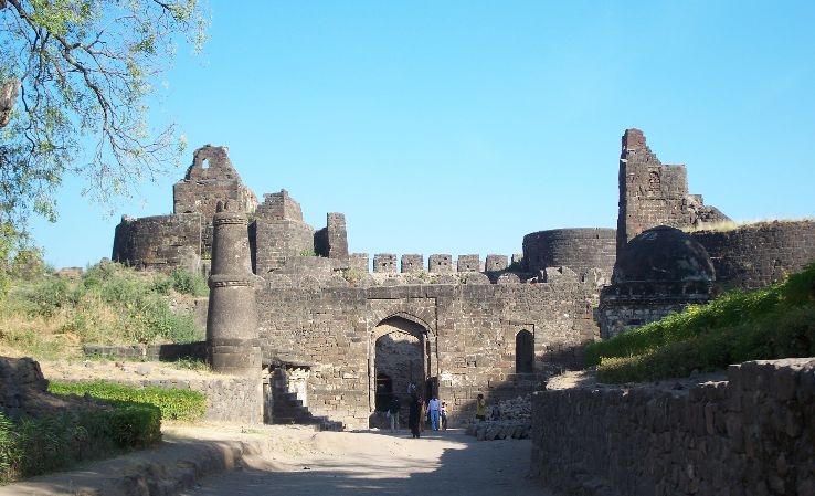 Daulatabad Fort Trip Packages