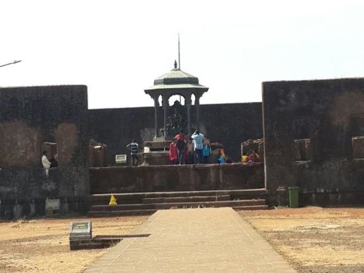 Raj Bhawan Trip Packages