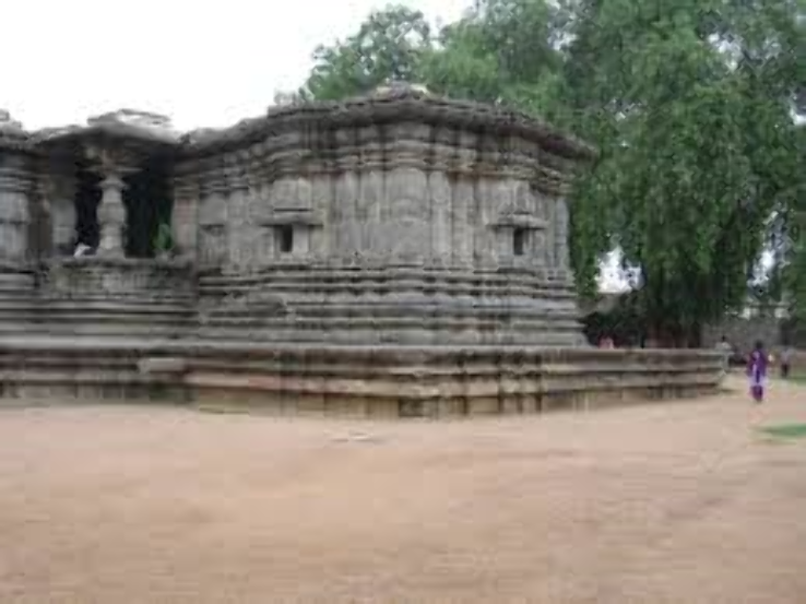 Thousand Pillar Temple Trip Packages