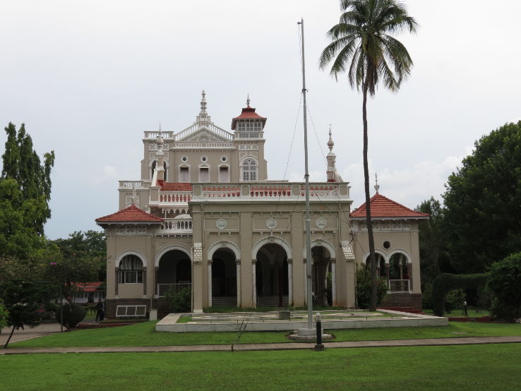 Aga Khan Palace Trip Packages