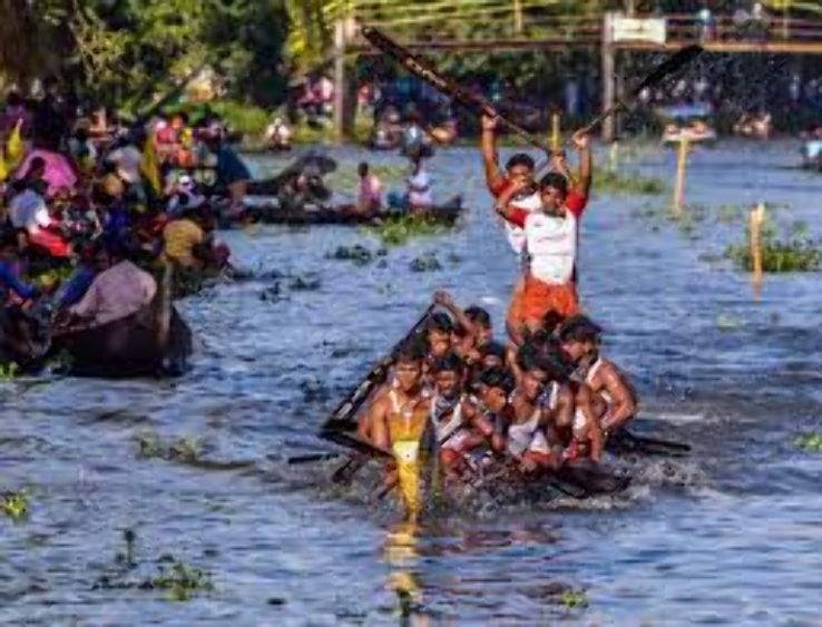Kumarakom Boat Race Trip Packages