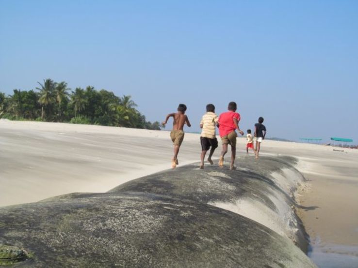 Devbag Beach Trip Packages