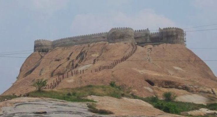 Namakkal Dhurgam Fort Trip Packages