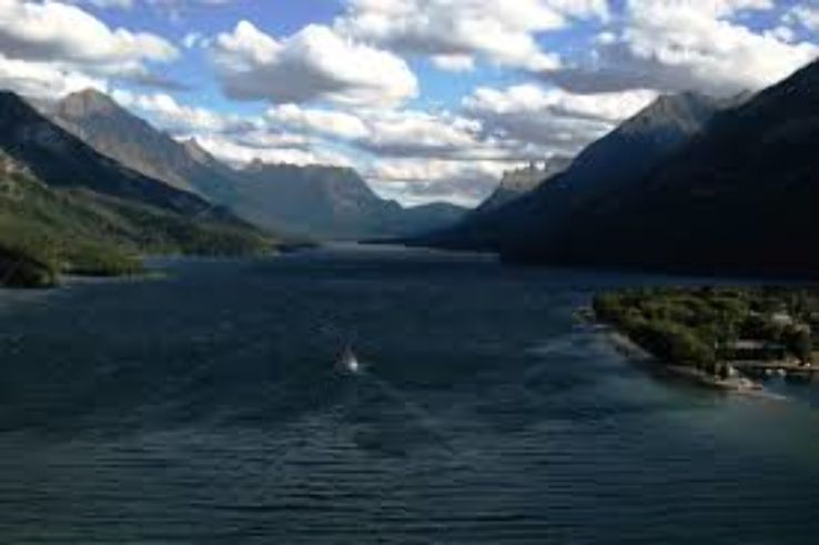 Waterton Lakes National Park  Trip Packages