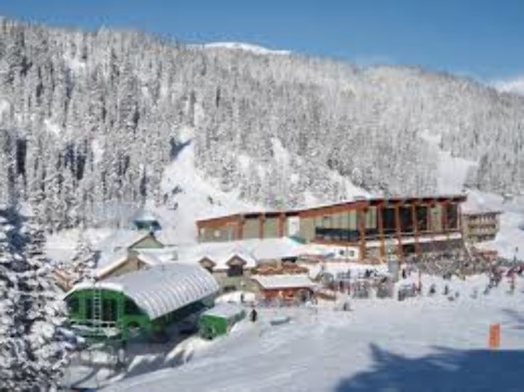 Sunshine Village Ski Resort  Trip Packages