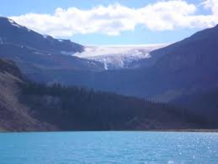 Bow Lake  Trip Packages