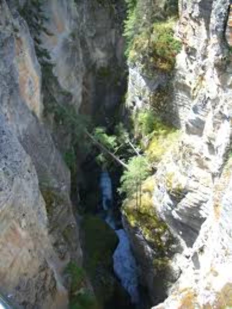Maligne Canyon  Trip Packages