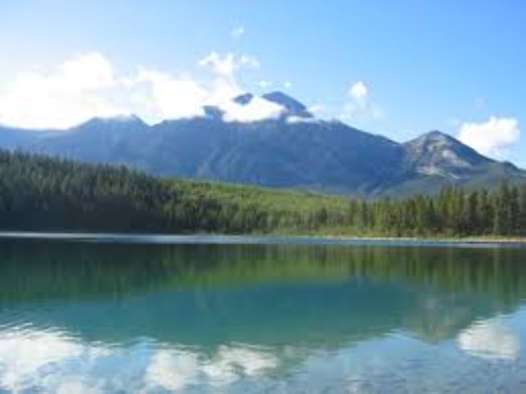 Pyramid Lake  Trip Packages