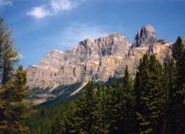 Castle Mountain  Trip Packages