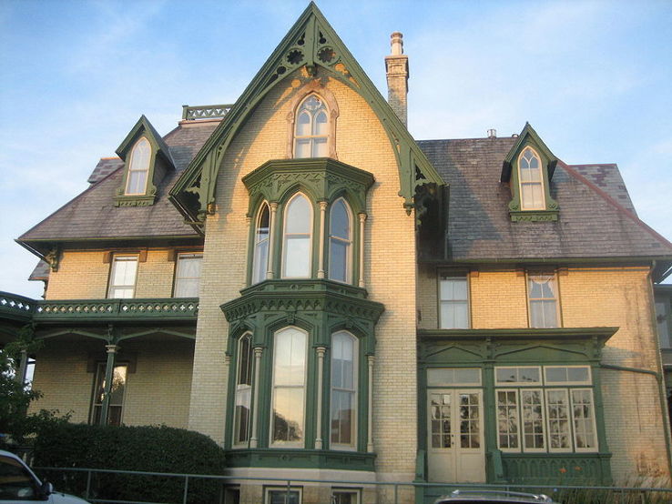 Lake-Peterson House Trip Packages