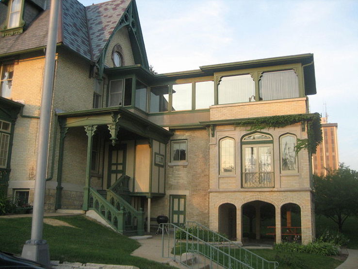 Lake-Peterson House Trip Packages