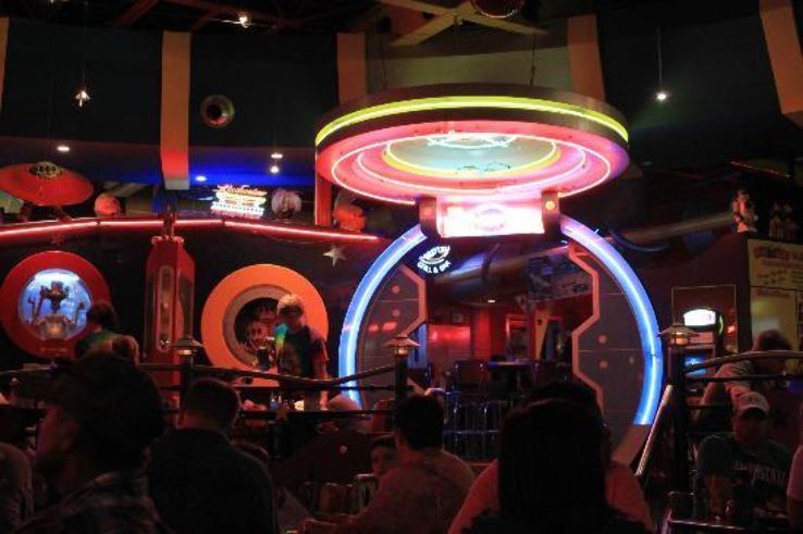 Space Aliens Grill and Bar Trip Packages